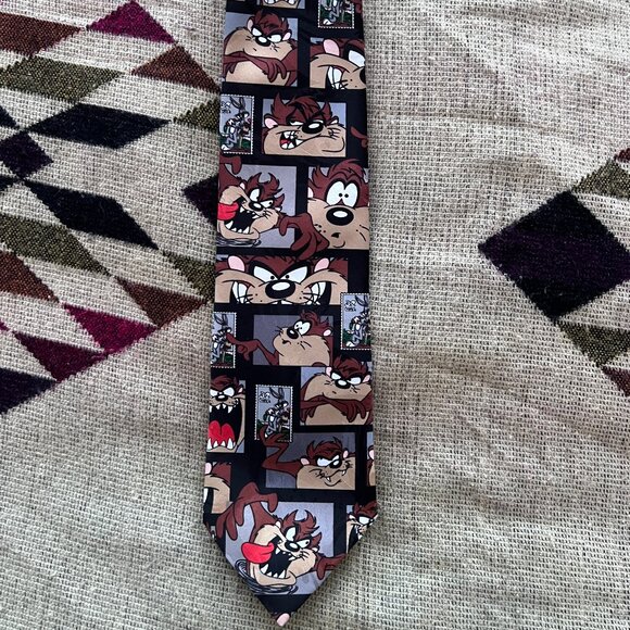 Looney Tunes Taz Tie - Picture 1 of 3